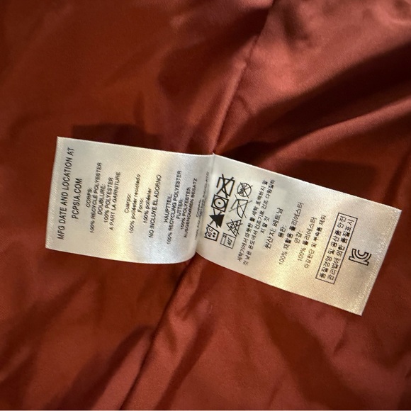 Patagonia Women's Burnished Red Fleece Vest NWT - Picture 9 of 15